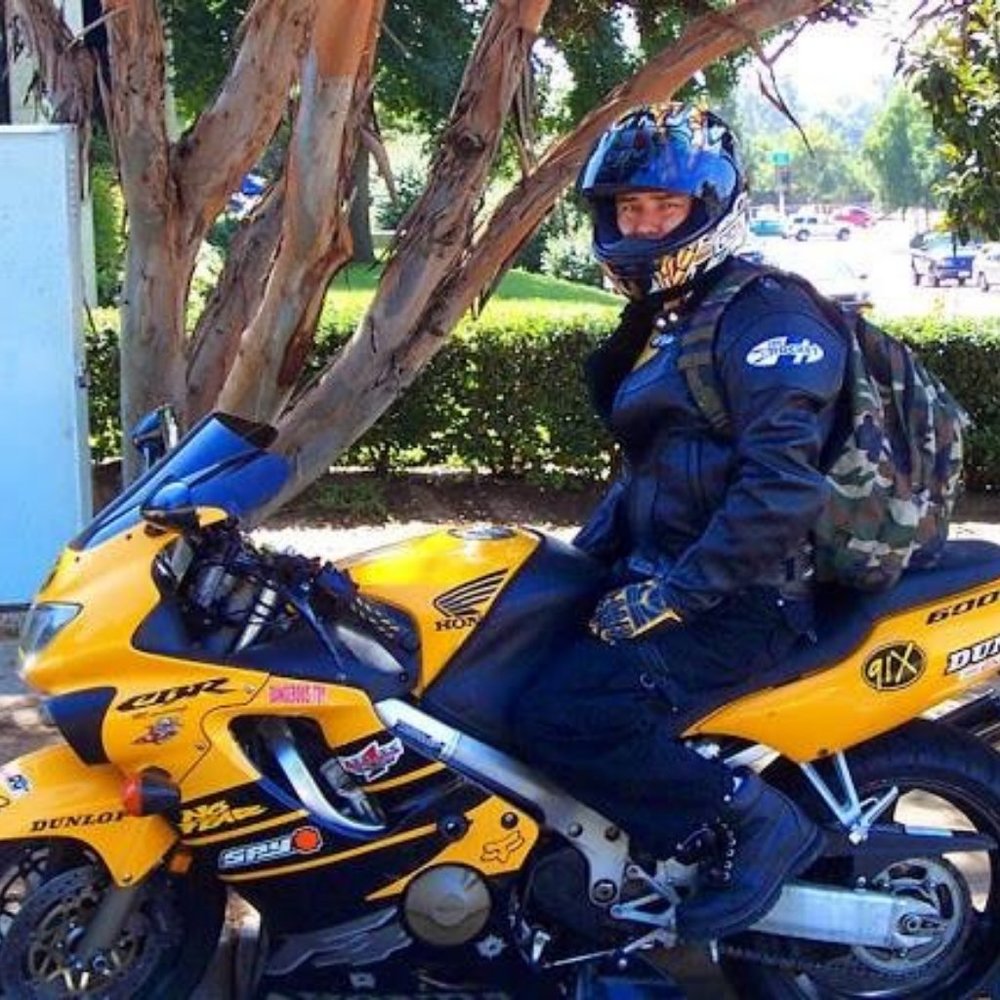 Meet your Posher, Zeus